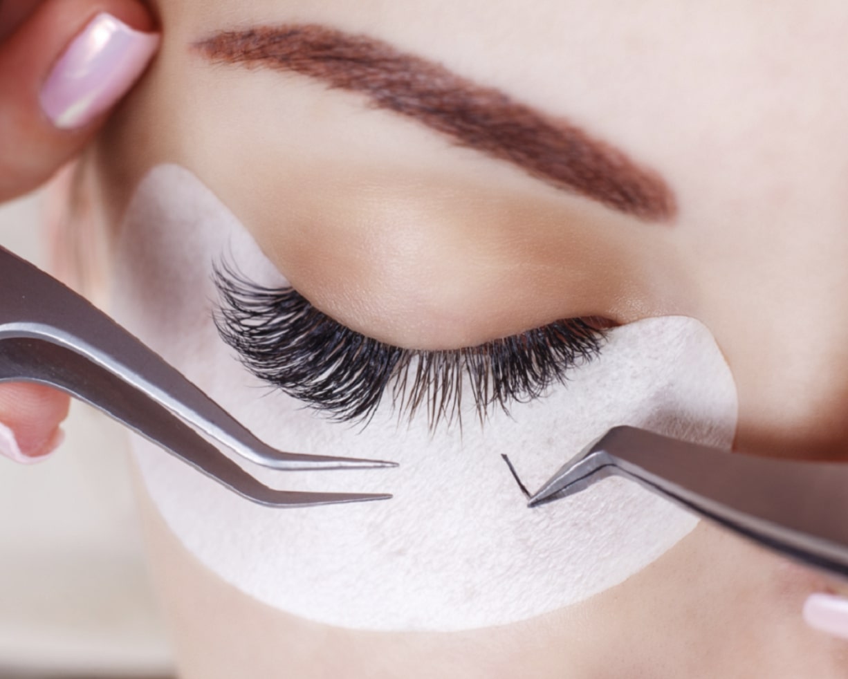 Embracing Delicate Flutter With Wispy Volume Eyelash Extensions