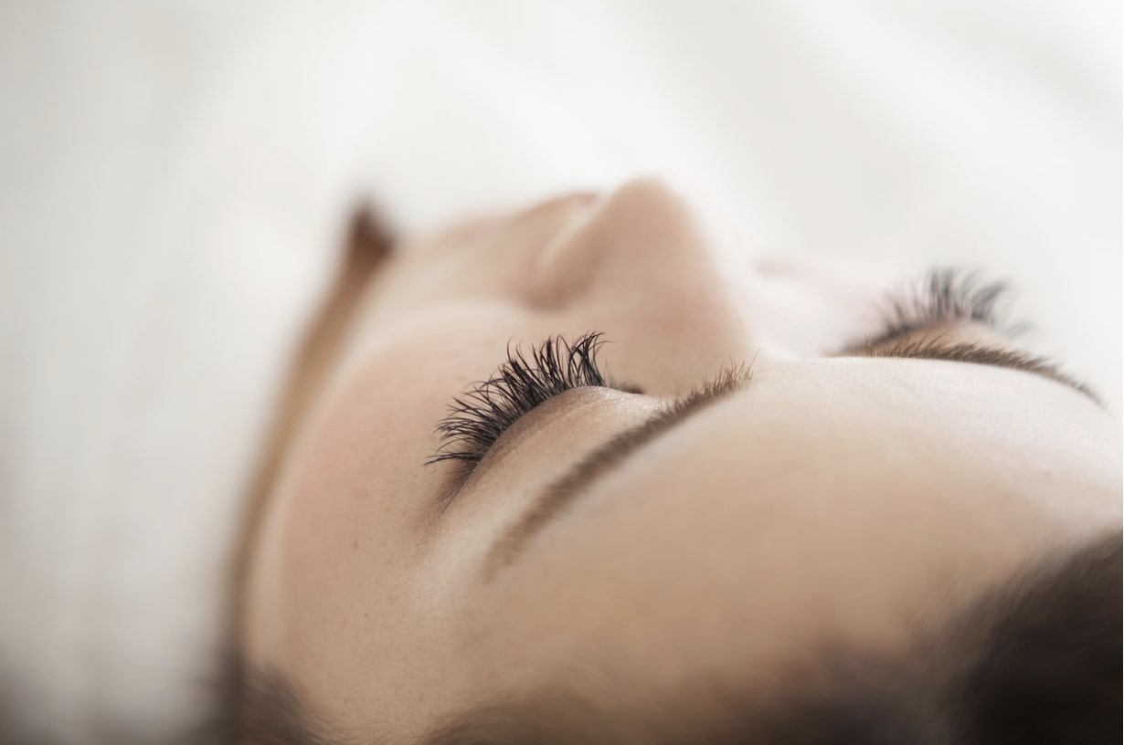 Enhancing-your-natural-look-with-light-volume-eyelash-extensions-6