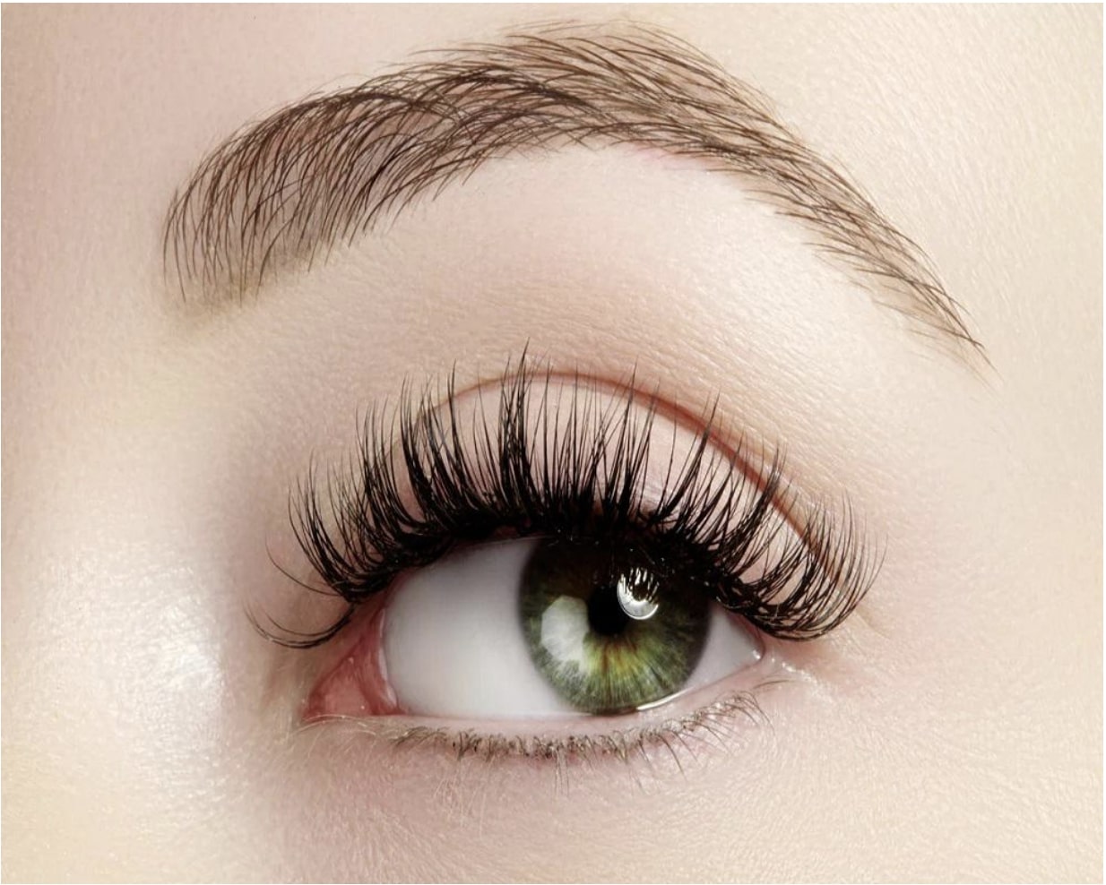 exploring-volume-eyelash-extensions-for-added-fullness-beauty-2