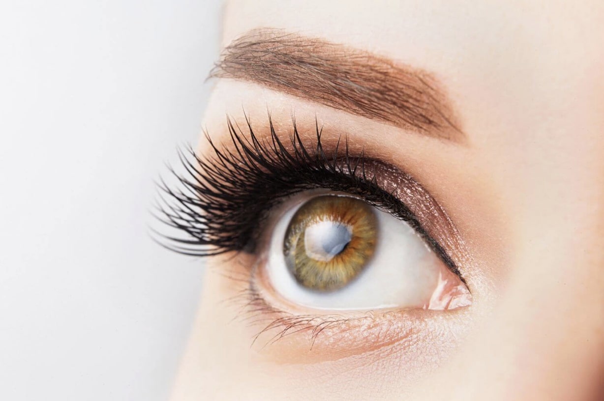 playful-and-cute-lashes-with-doll-eye-volume-eyelash-extensions-6